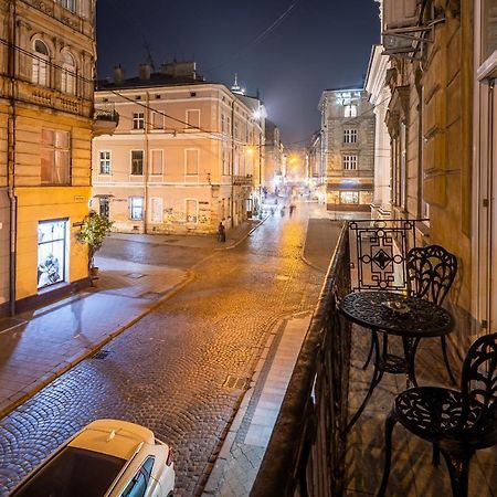 Classic Royal Central Apartment. Balcony And A/C Lviv Dış mekan fotoğraf