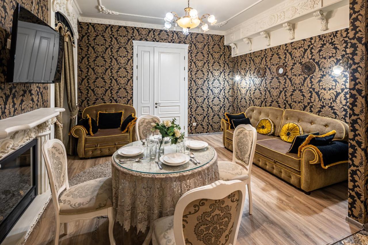 Classic Royal Central Apartment. Balcony And A/C Lviv Dış mekan fotoğraf
