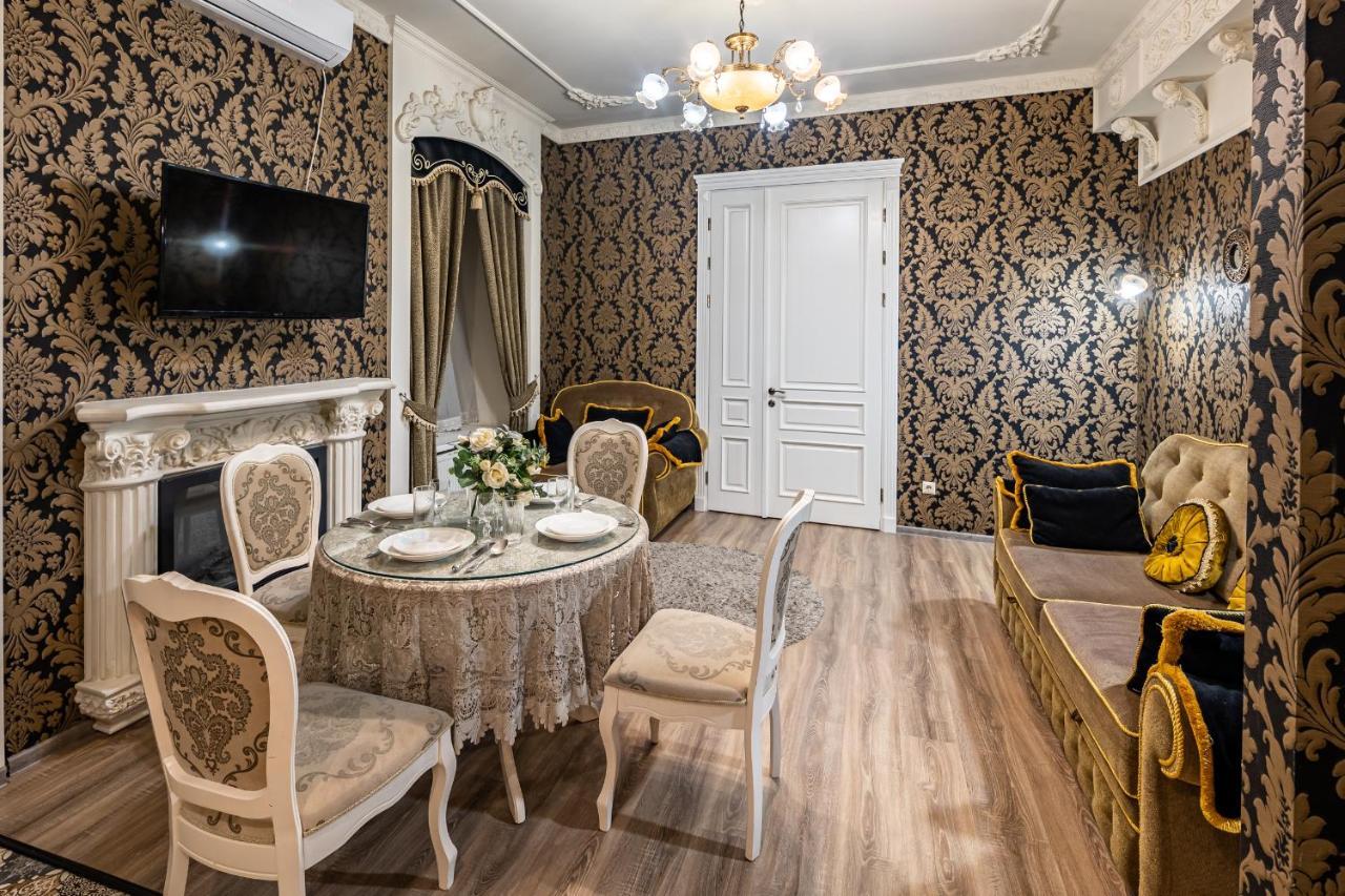 Classic Royal Central Apartment. Balcony And A/C Lviv Dış mekan fotoğraf